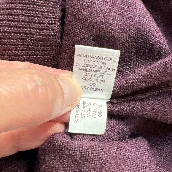 Banana Republic Merino Wool Argyle‎ V Neck Pullover Sweater - Picture 7 of 7